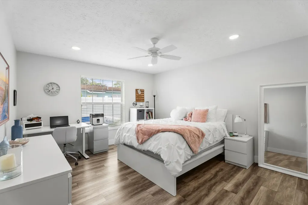 701 SE Dolphin Drive Stuart FL 34996