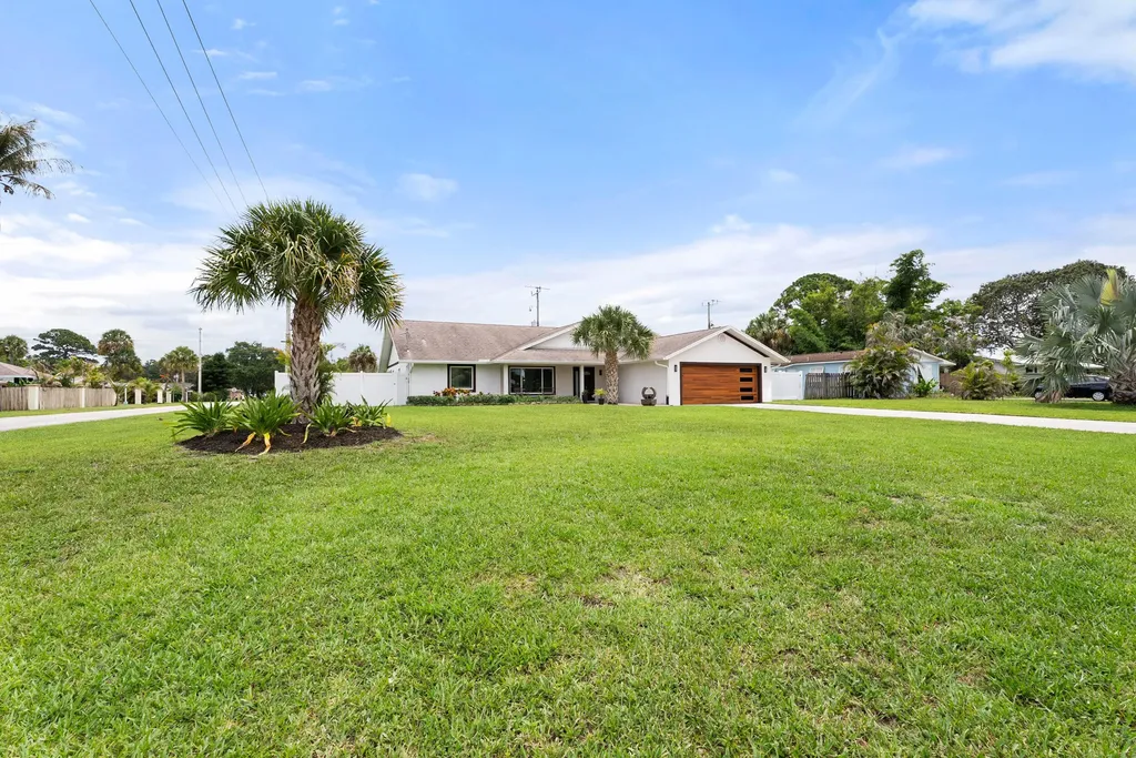 701 SE Dolphin Drive Stuart FL 34996