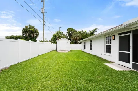 701 SE Dolphin Drive Stuart FL 34996