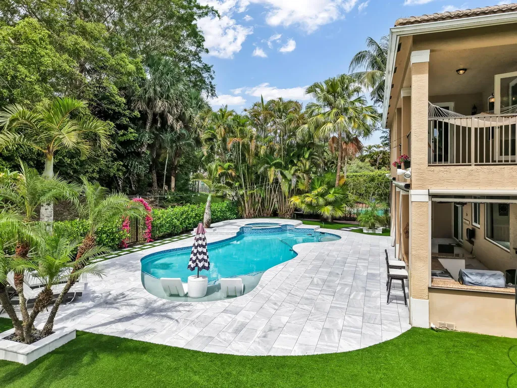 9512 Barletta Winds Point Delray Beach FL 33446