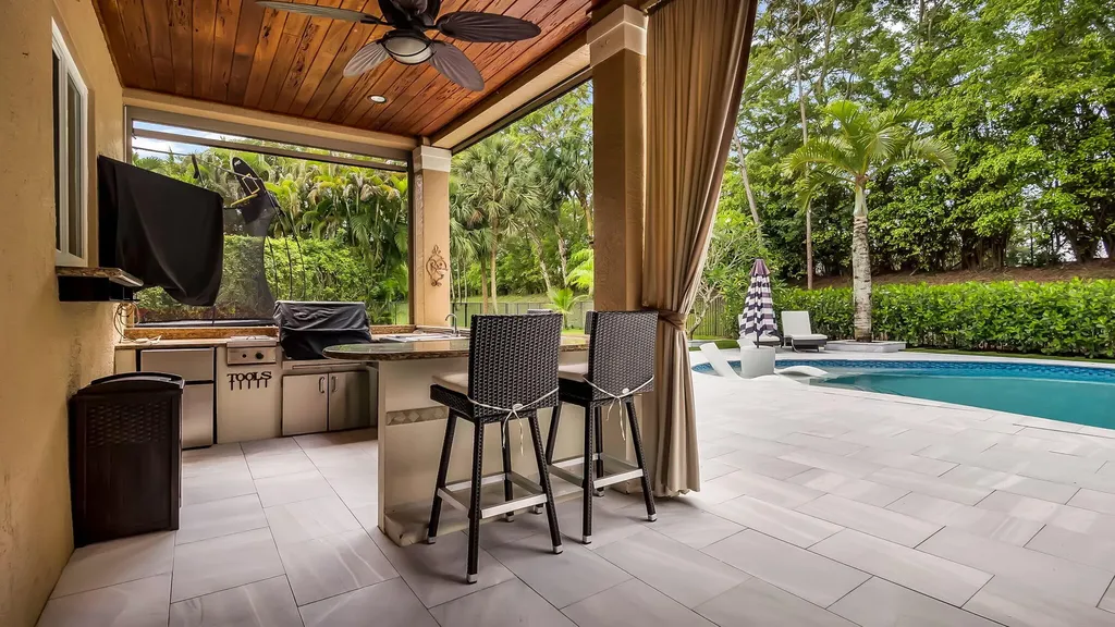 9512 Barletta Winds Point Delray Beach FL 33446