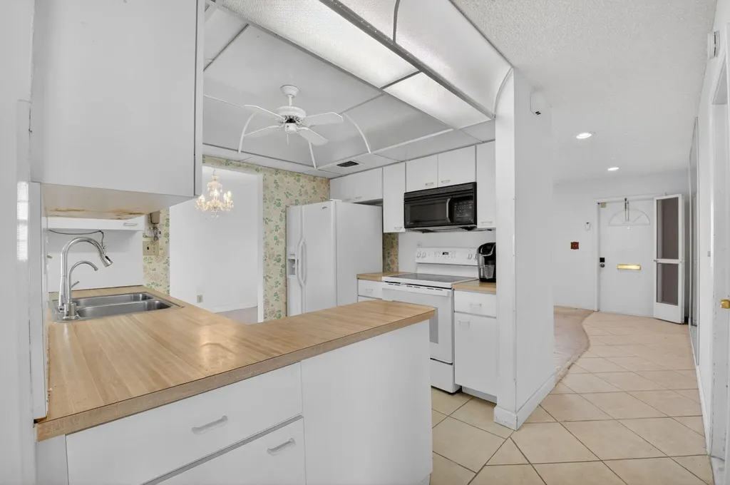 1998 Campanelli Boulevard Boynton Beach FL 33426