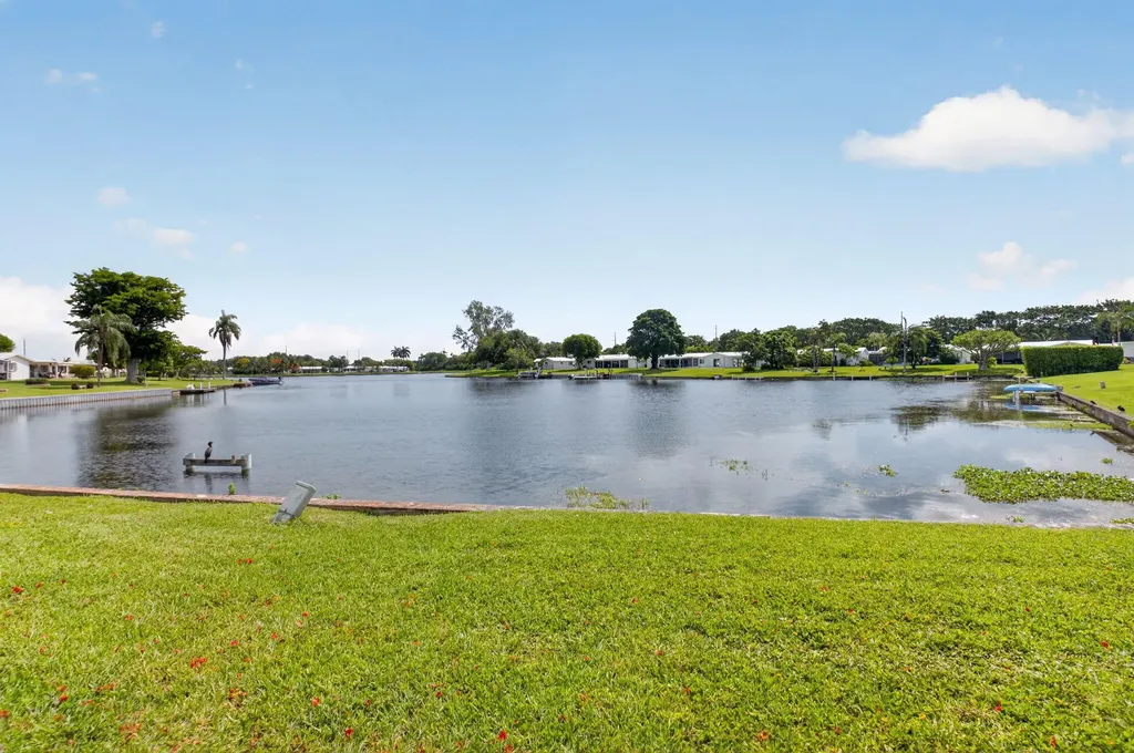 1998 Campanelli Boulevard Boynton Beach FL 33426