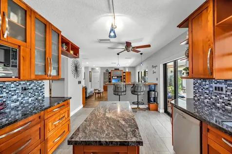 1779 NW 88th Way Coral Springs FL 33071