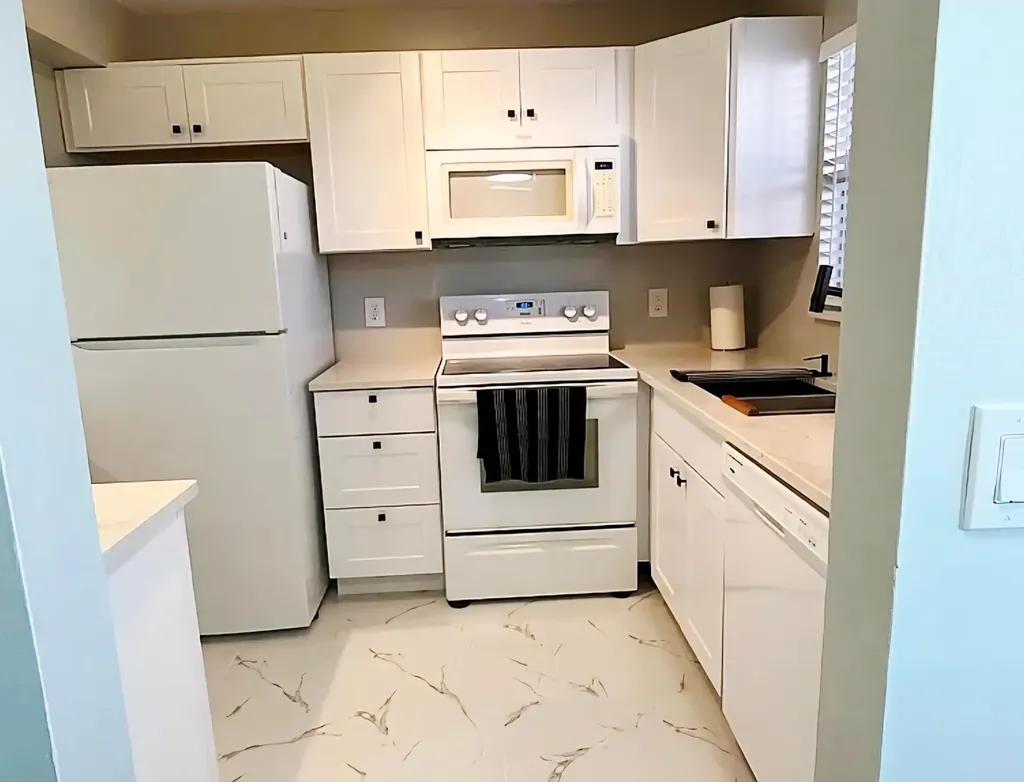 4640 W Lucerne Lakes Boulevard Lake Worth FL 33467