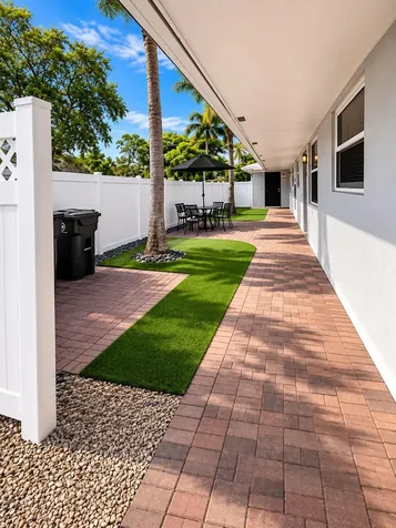 412 SE 15th Street Fort Lauderdale FL 33316