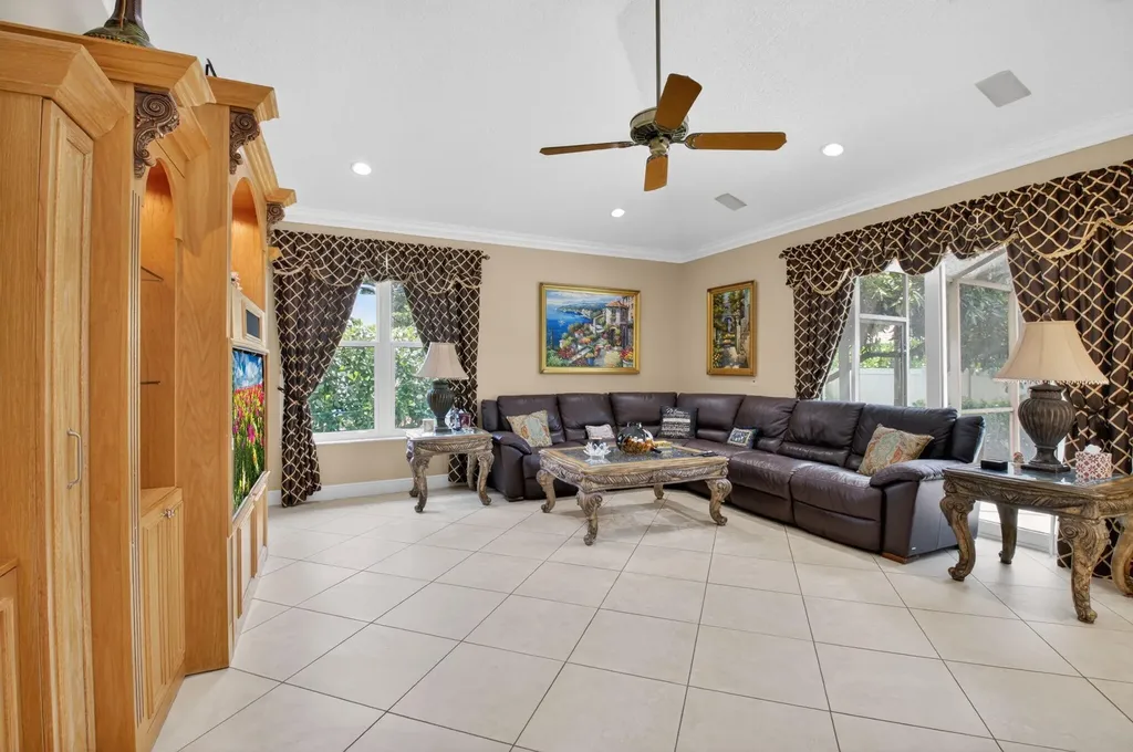 2931 NW 25th Way Boca Raton FL 33434