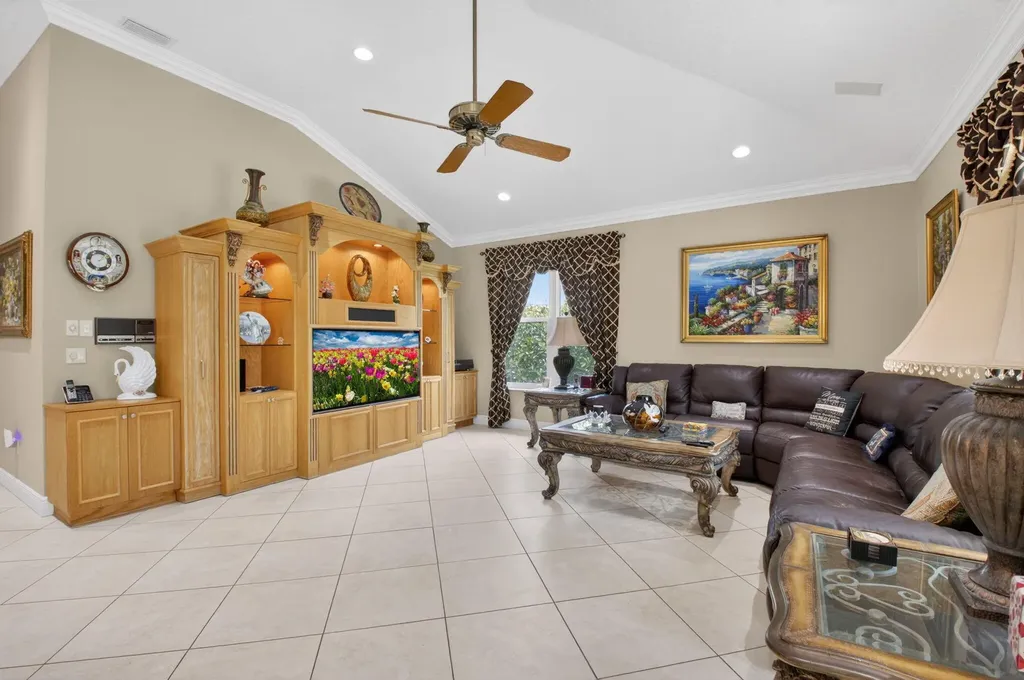2931 NW 25th Way Boca Raton FL 33434