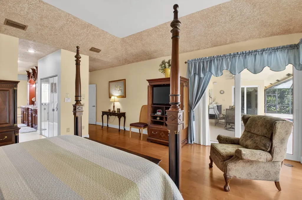 2931 NW 25th Way Boca Raton FL 33434