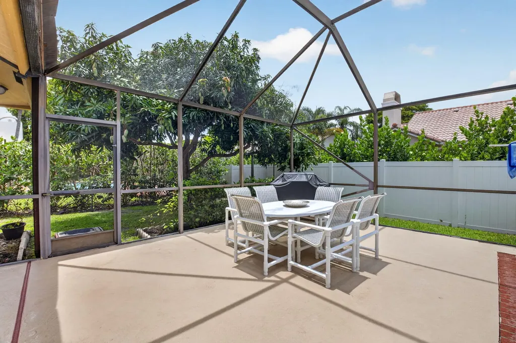 2931 NW 25th Way Boca Raton FL 33434