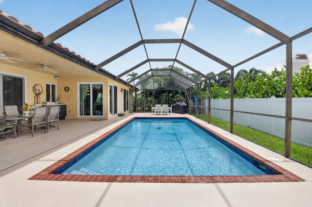 2931 NW 25th Way Boca Raton FL 33434