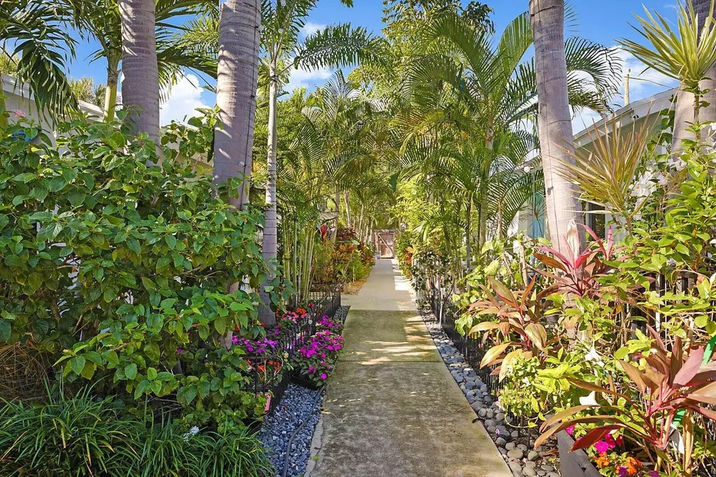 338 NE 7th Avenue Delray Beach FL 33483