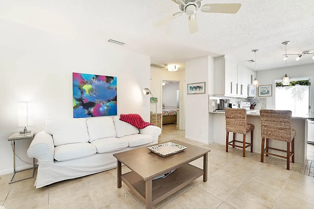 338 NE 7th Avenue Delray Beach FL 33483