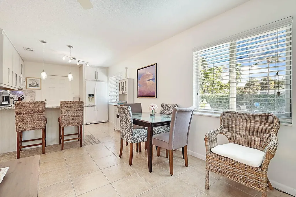 338 NE 7th Avenue Delray Beach FL 33483