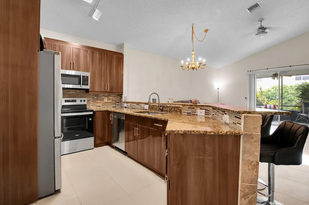 7705 Forest Green Lane Boynton Beach FL 33436