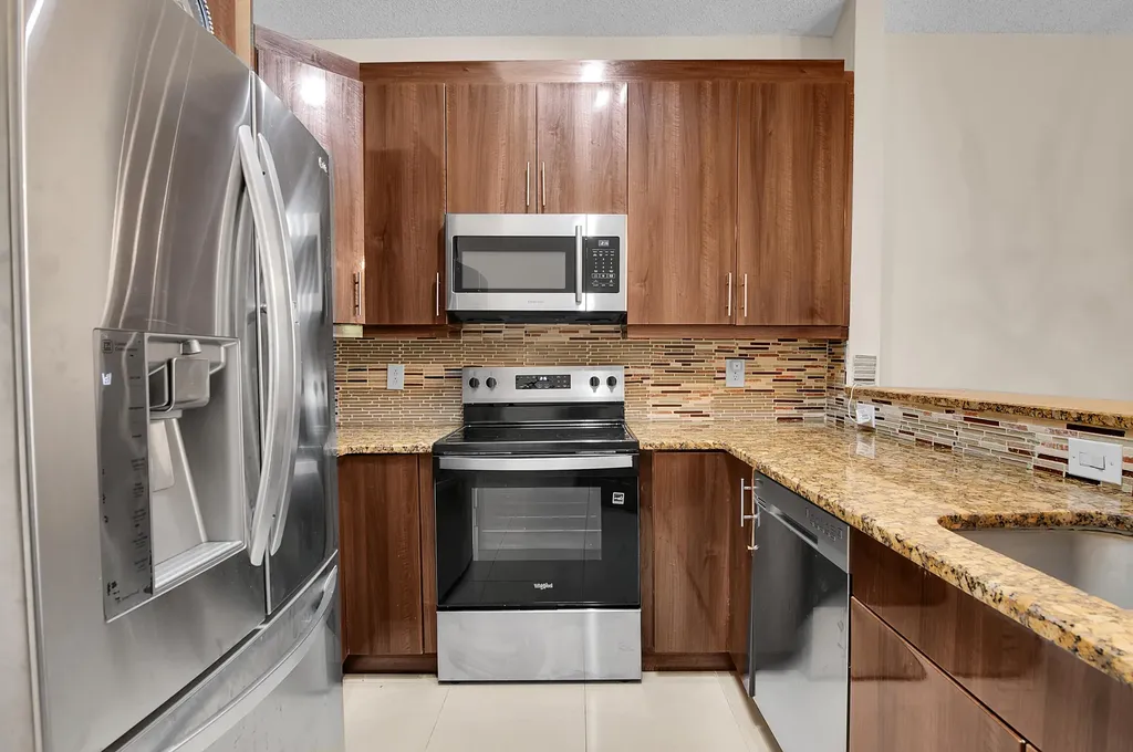 7705 Forest Green Lane Boynton Beach FL 33436