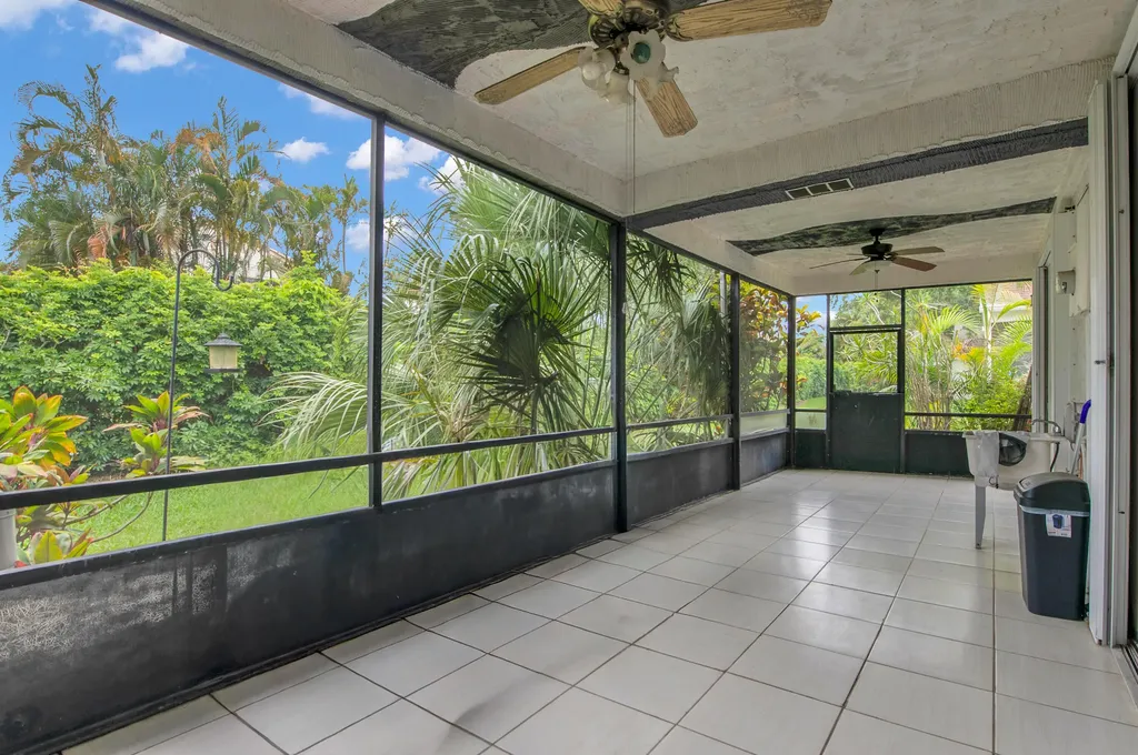 7705 Forest Green Lane Boynton Beach FL 33436