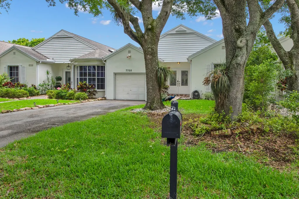 7705 Forest Green Lane Boynton Beach FL 33436