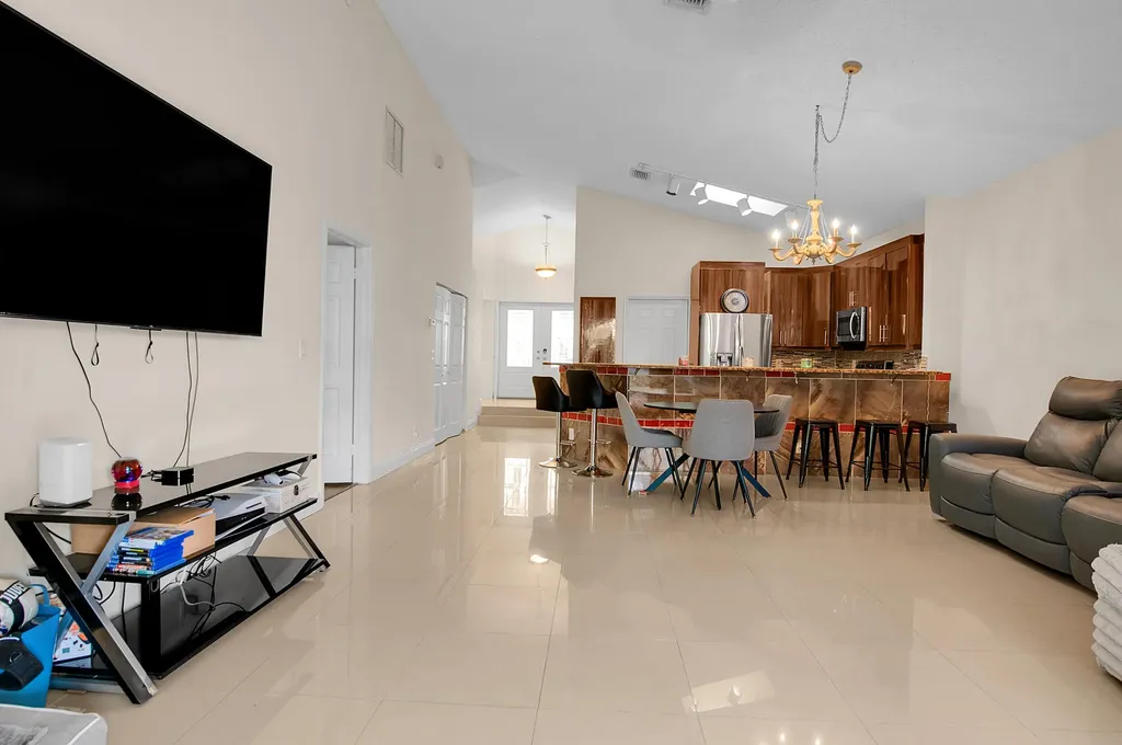 7705 Forest Green Lane Boynton Beach FL 33436