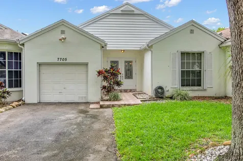 7705 Forest Green Lane Boynton Beach FL 33436