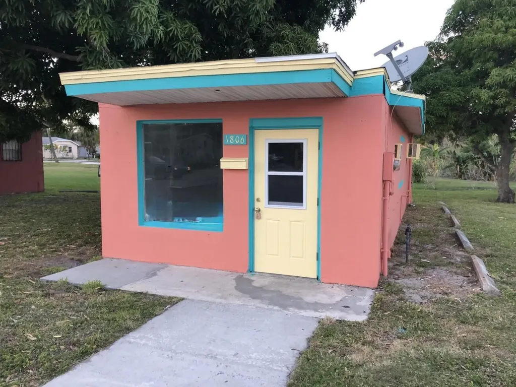 1806 Ave D Fort Pierce FL 34950
