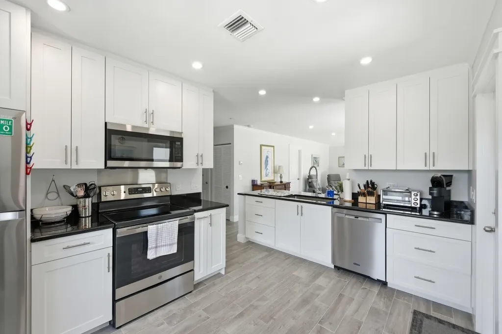 14832 Wildflower Lane Delray Beach FL 33446