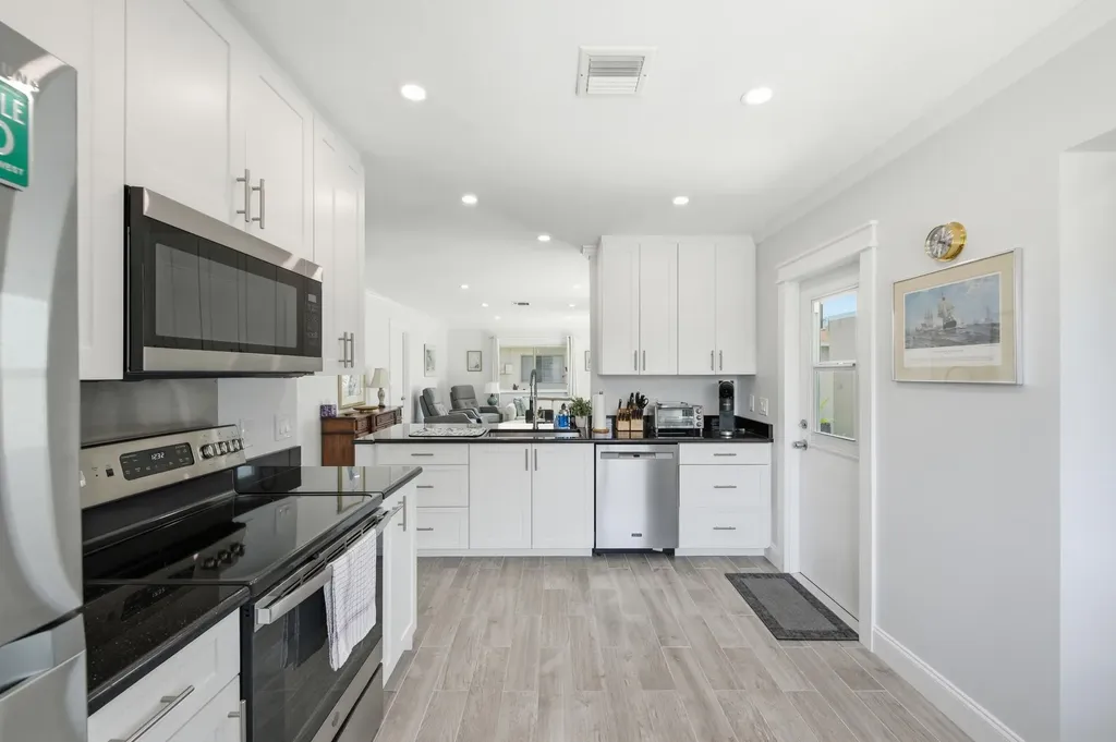 14832 Wildflower Lane Delray Beach FL 33446