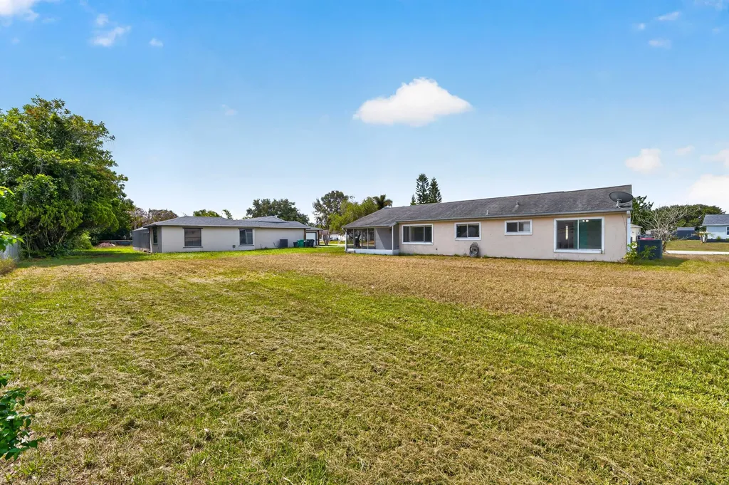 261 SW Cherryhill Road Port St Lucie FL 34953