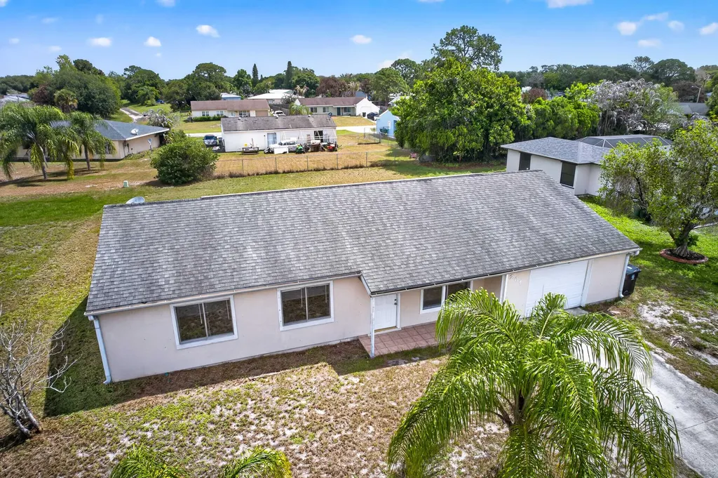 261 SW Cherryhill Road Port St Lucie FL 34953