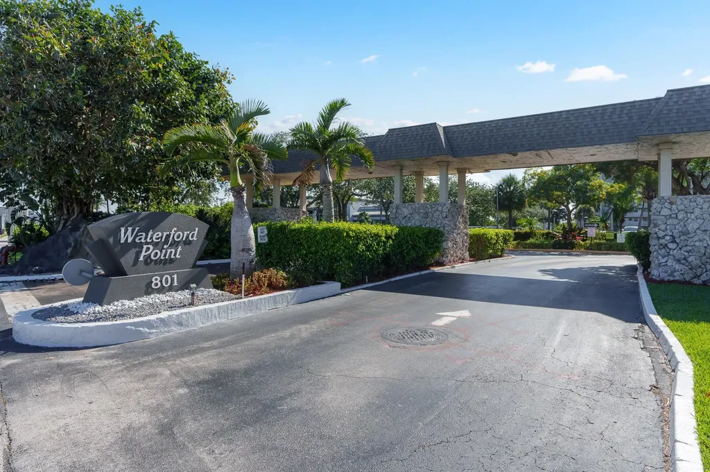 801 S Federal Highway Pompano Beach FL 33062