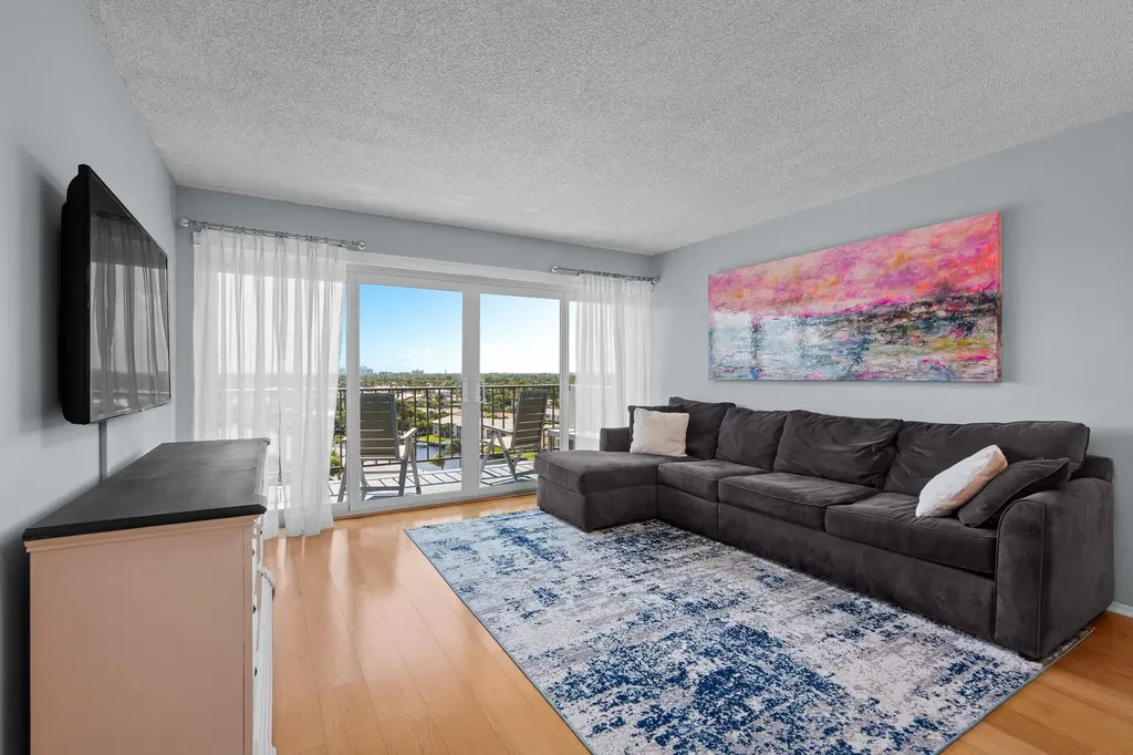 801 S Federal Highway Pompano Beach FL 33062