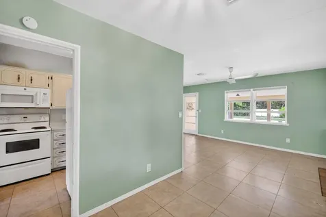 841 SW 18th Court Fort Lauderdale FL 33315