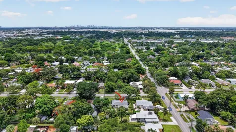 841 SW 18th Court Fort Lauderdale FL 33315
