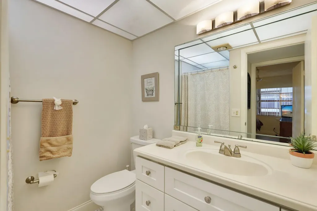 825 E Normandy Delray Beach FL 33484