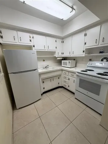 2841 NE 32nd Street Fort Lauderdale FL 33306