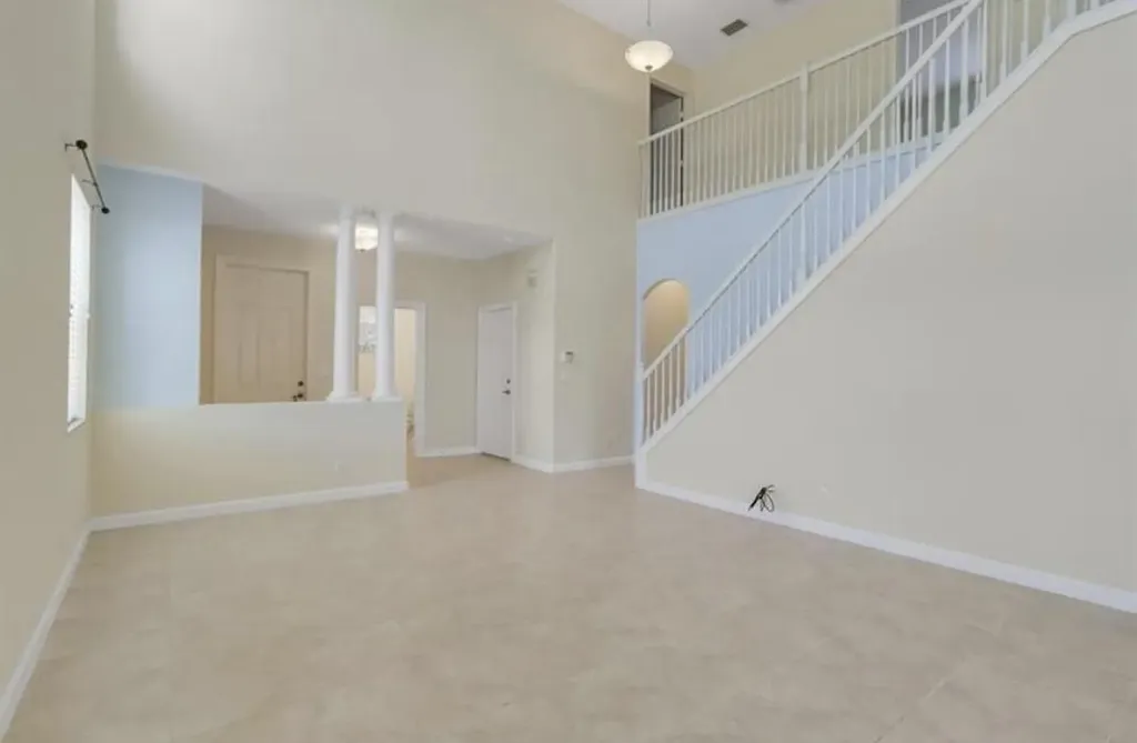 5888 SE Crooked Oak Avenue Hobe Sound FL 33455