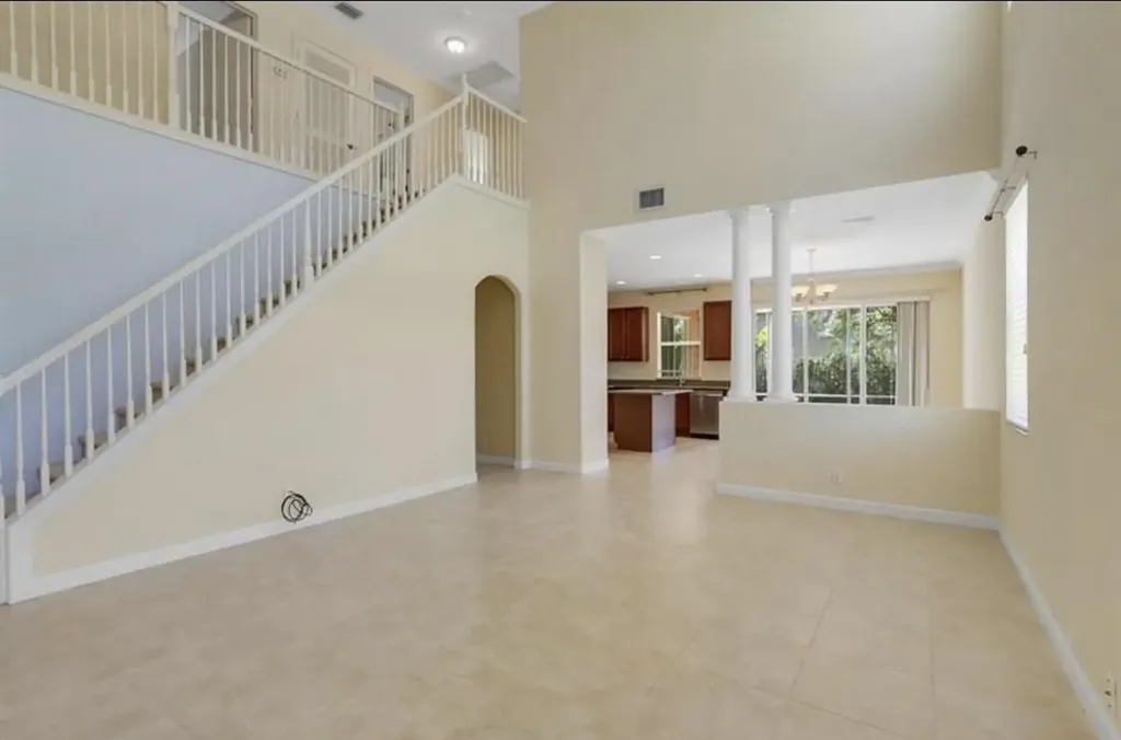 5888 SE Crooked Oak Avenue Hobe Sound FL 33455
