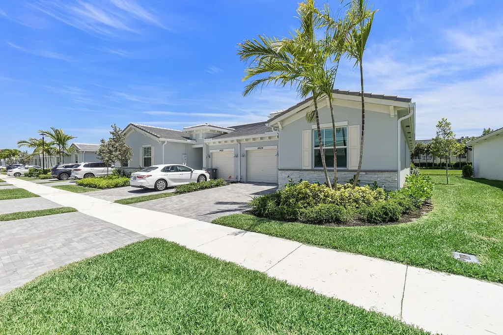 14624 Three Ponds Trail Delray Beach FL 33446