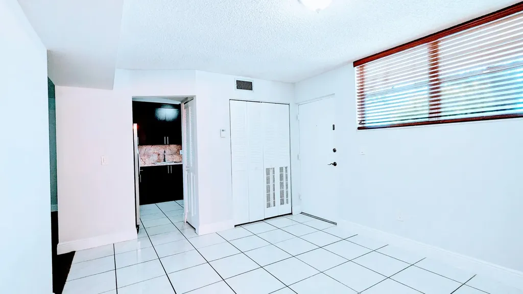 3253 Foxcroft Road Miramar FL 33025