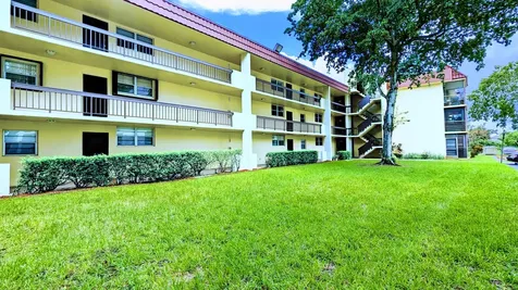 3253 Foxcroft Road Miramar FL 33025