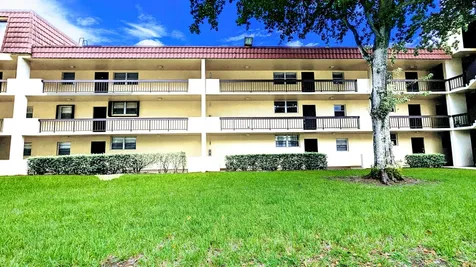 3253 Foxcroft Road Miramar FL 33025