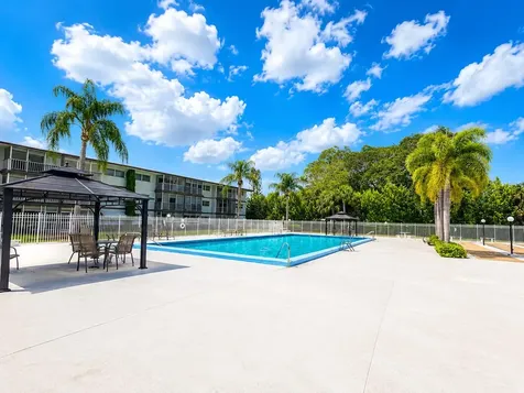 1201 Hillcrest Court Hollywood FL 33021