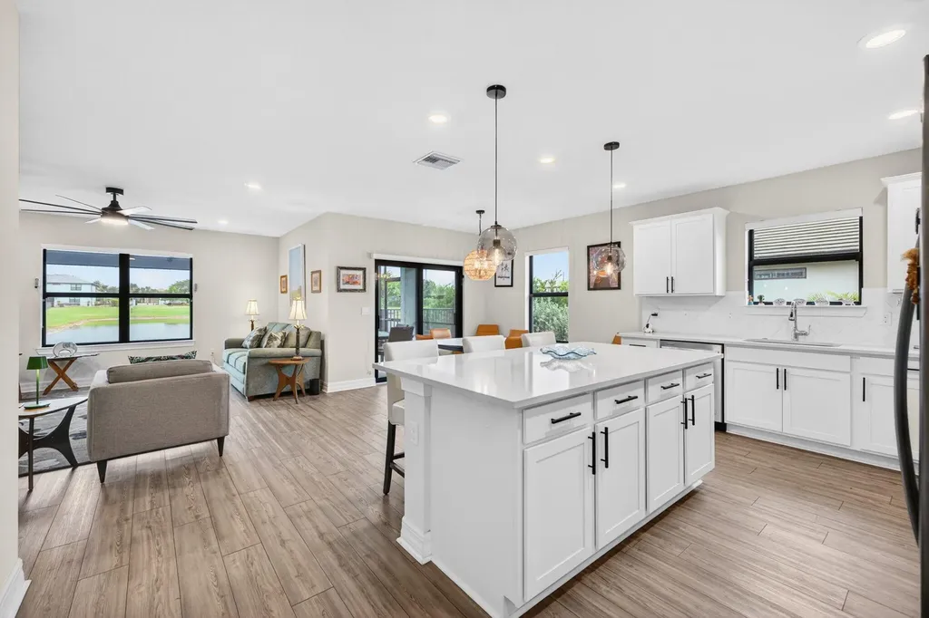 3165 Tamarind Drive Lauderdale Lakes FL 33311