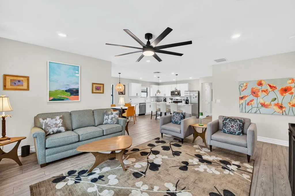 3165 Tamarind Drive Lauderdale Lakes FL 33311