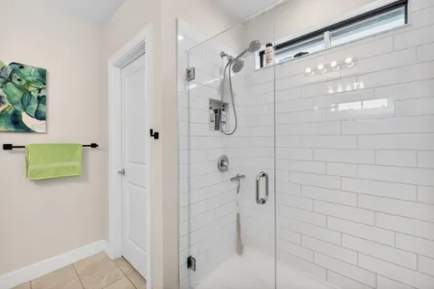 3165 Tamarind Drive Lauderdale Lakes FL 33311