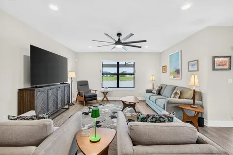3165 Tamarind Drive Lauderdale Lakes FL 33311