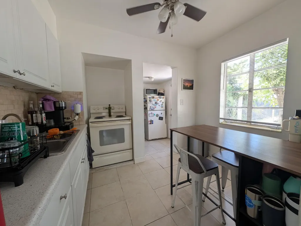 320 SW 21st Street Fort Lauderdale FL 33315