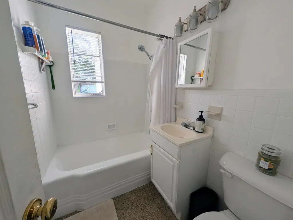 320 SW 21st Street Fort Lauderdale FL 33315