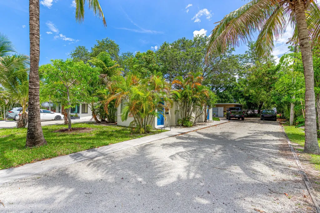 320 SW 21st Street Fort Lauderdale FL 33315