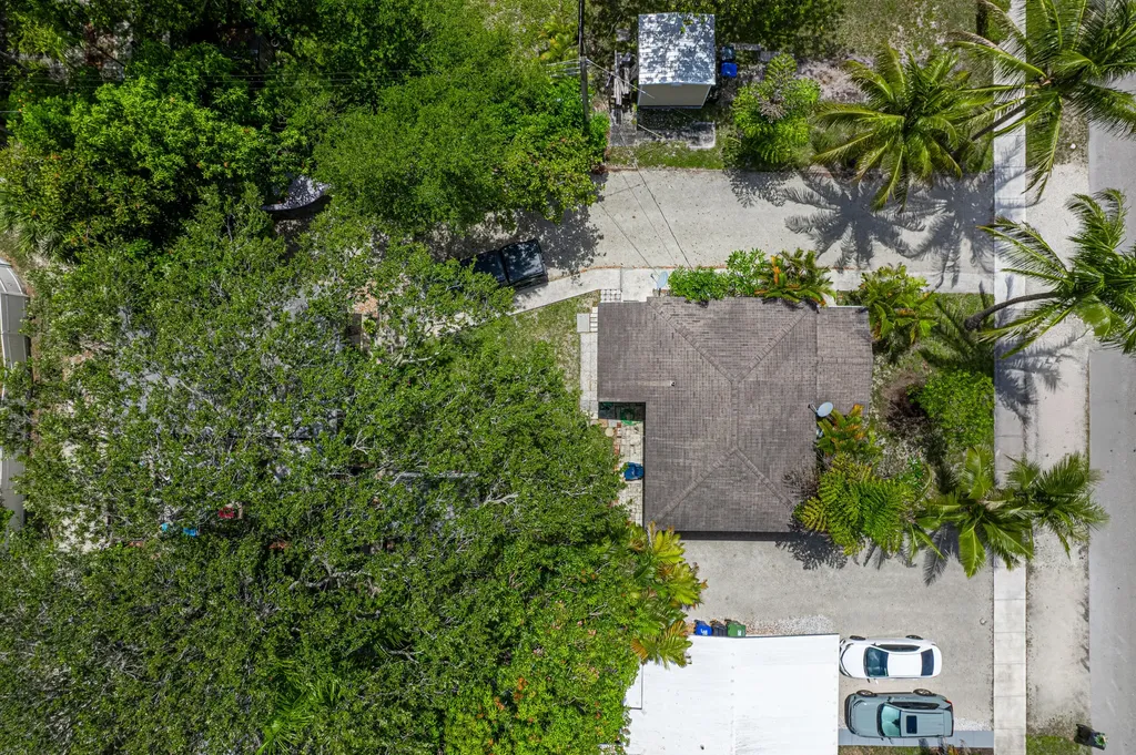 320 SW 21st Street Fort Lauderdale FL 33315